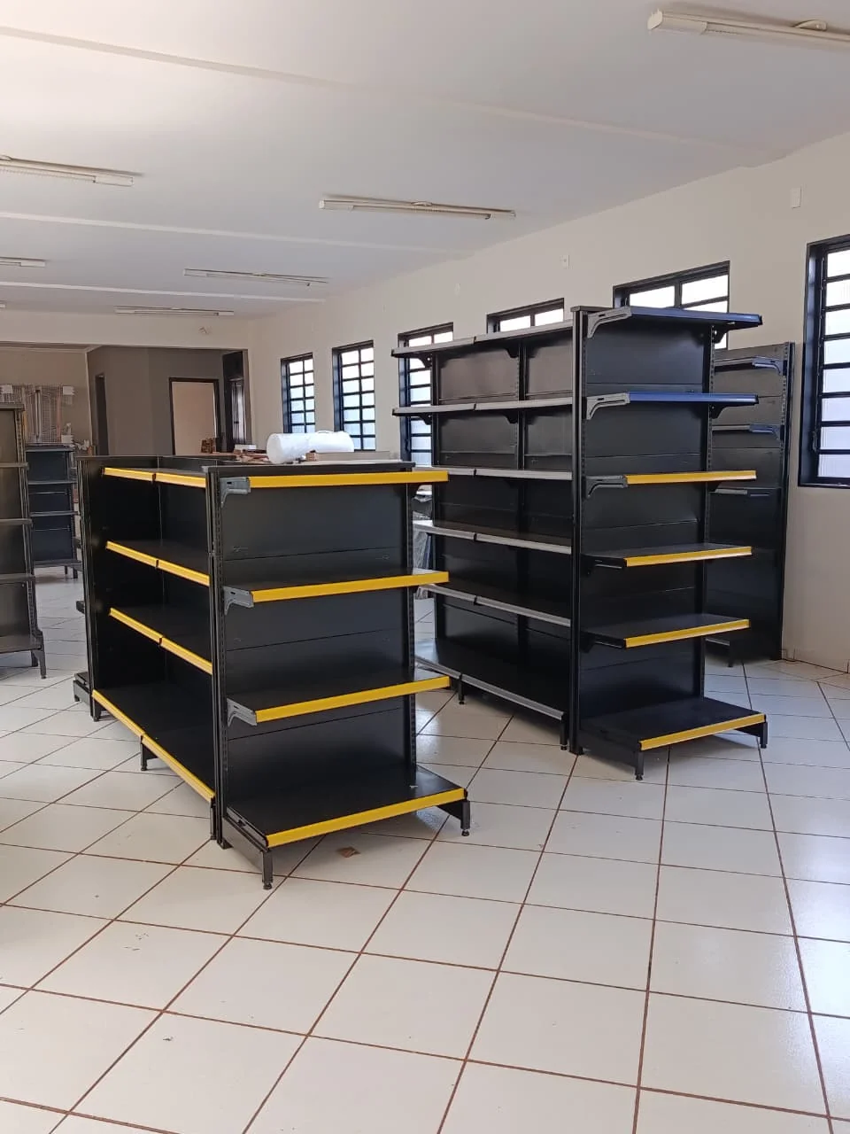 Gôndolas para supermercado com preços competitivos em Campo Grande MS